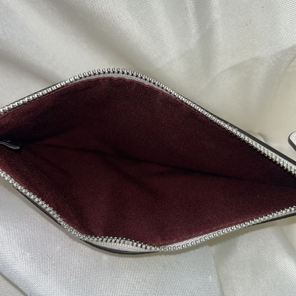 Coach Chalk Zipper pouch - Picture 3 of 7